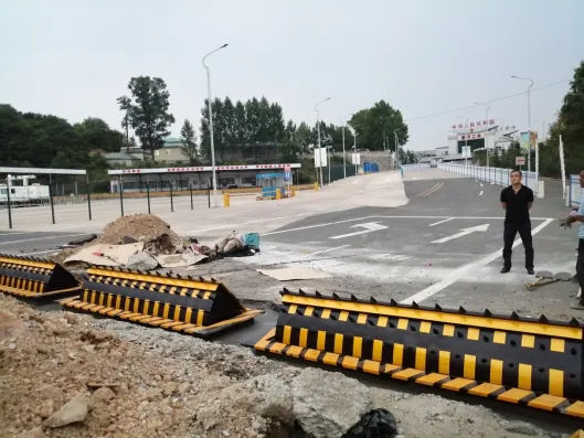 電廠翻板路障機(jī)