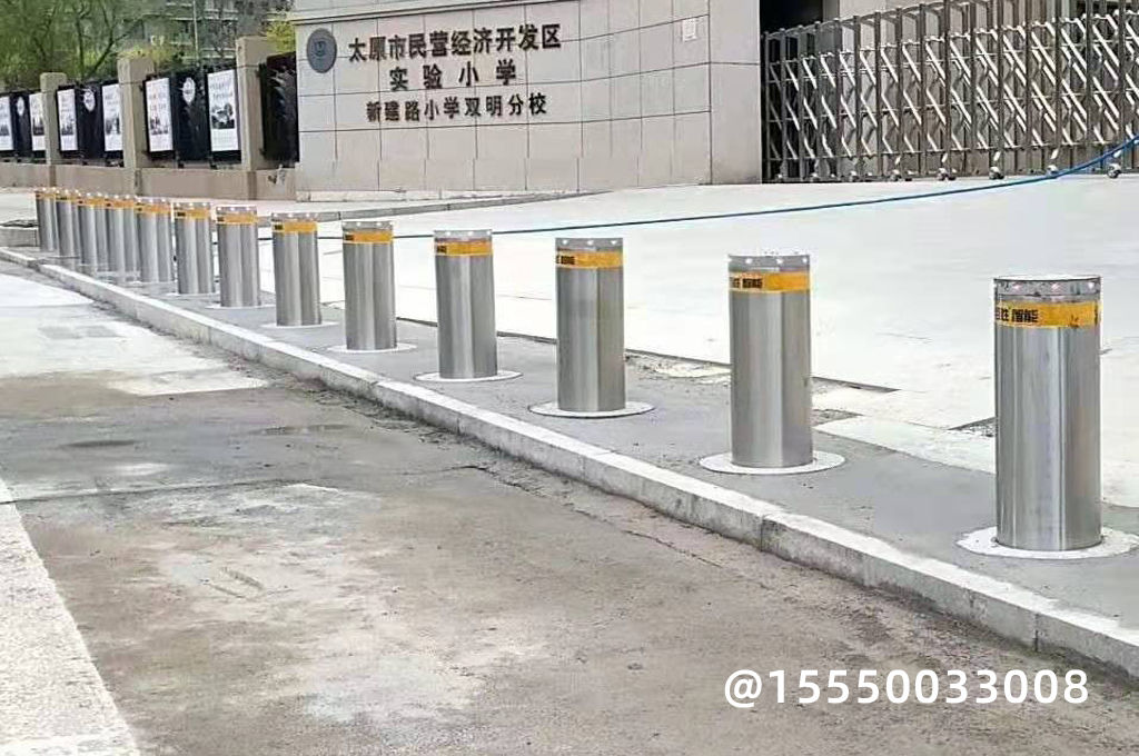 港口三柱式升降柱